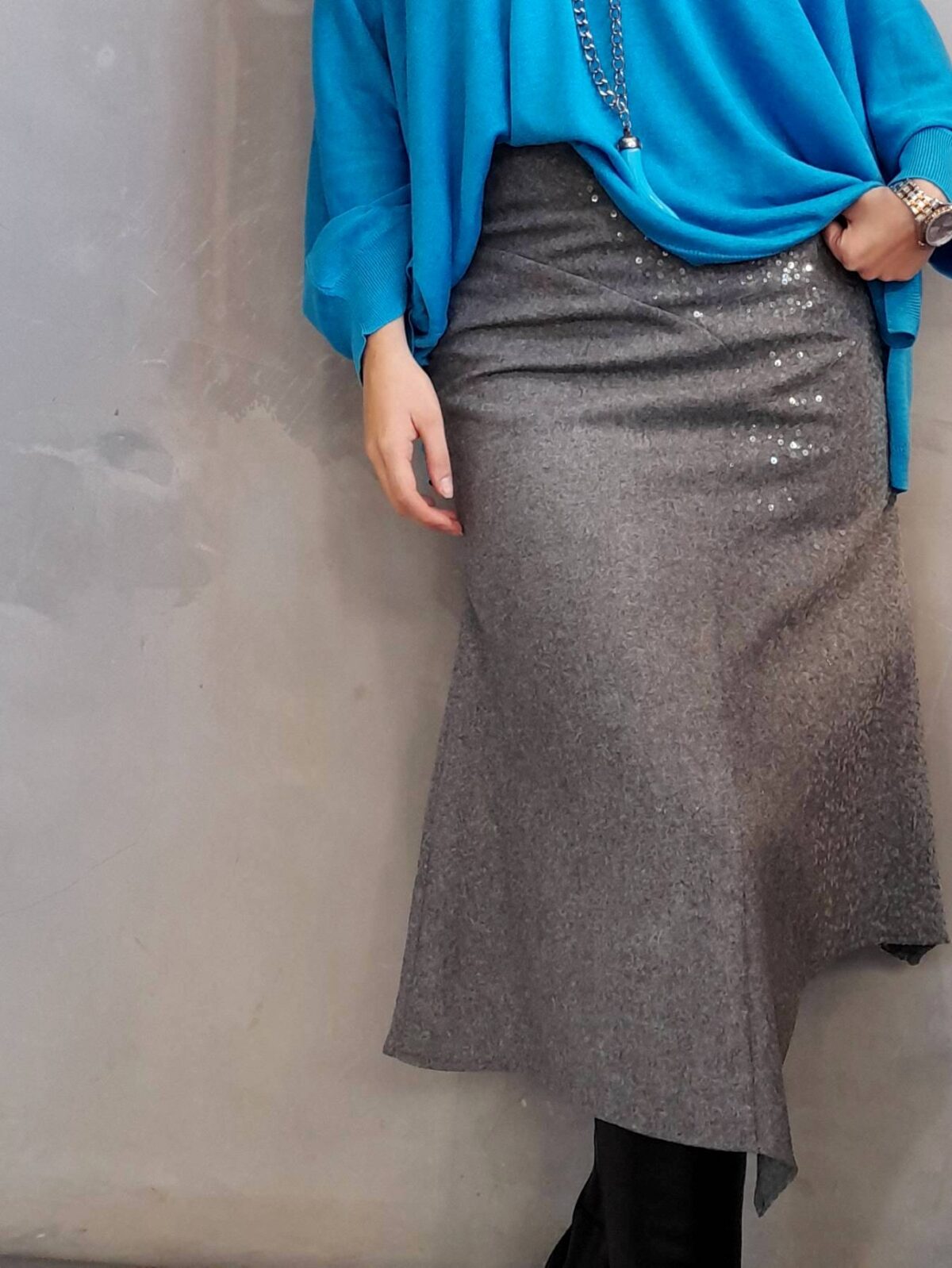 Lorem Skirt Midi Asymmetric