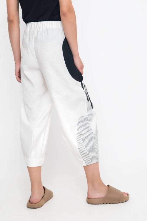 Ozai N Ku Graphic Cropped Trousers
