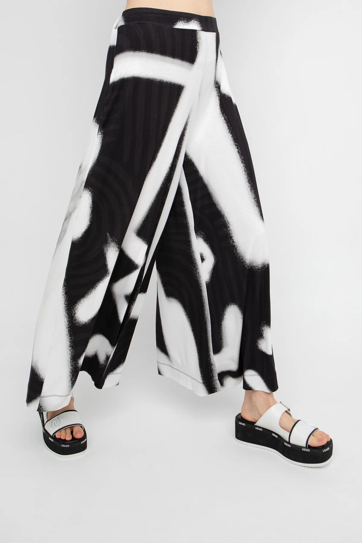 Ozai N Ku Wide Leg Pants