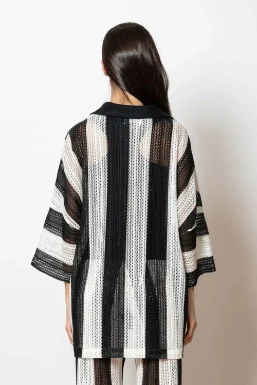 Less Sonder Feeling Crochet Knit Shirt