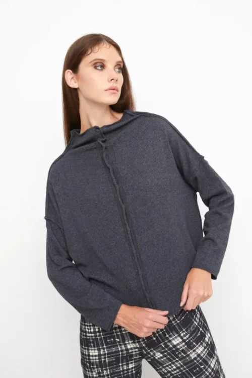 Ozai N Ku Loose Cardigan