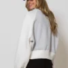 Less Sonder Feeling Crop Sweater