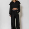 Less Sonder Feeling Crop Top