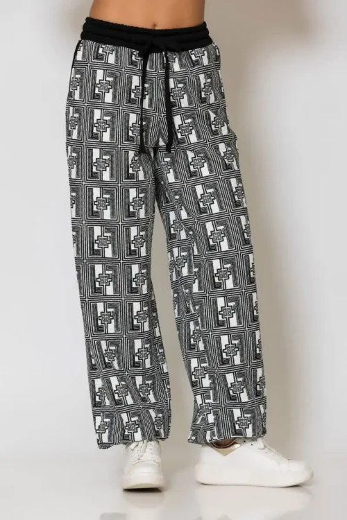 Less Sonder Feeling Printed Quilted Pants