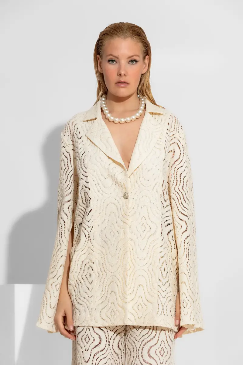 C-throu Oversized Knitted Blazer