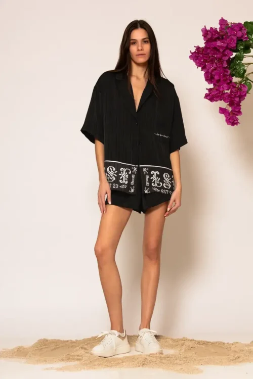 Less Sonder Feeling Wide Leg Shorts