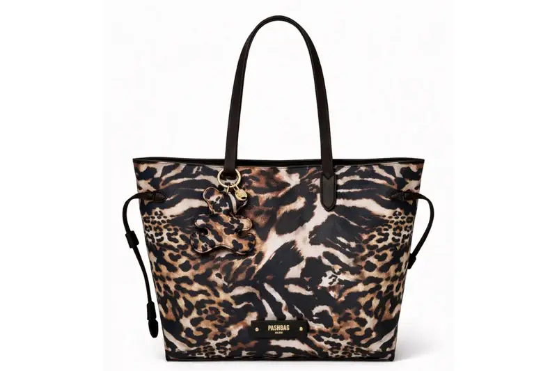 Pashbag Wild Kiss Shopping Bag